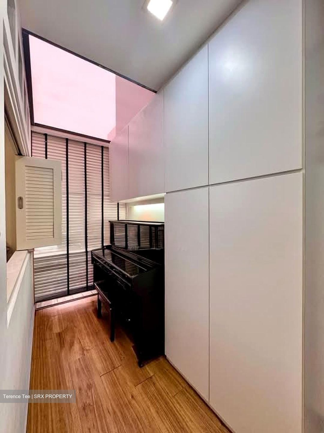 The Ambra (D15), Apartment #568333191